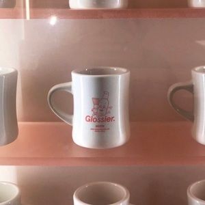 ⭐️ISO Glossier Mug⭐️